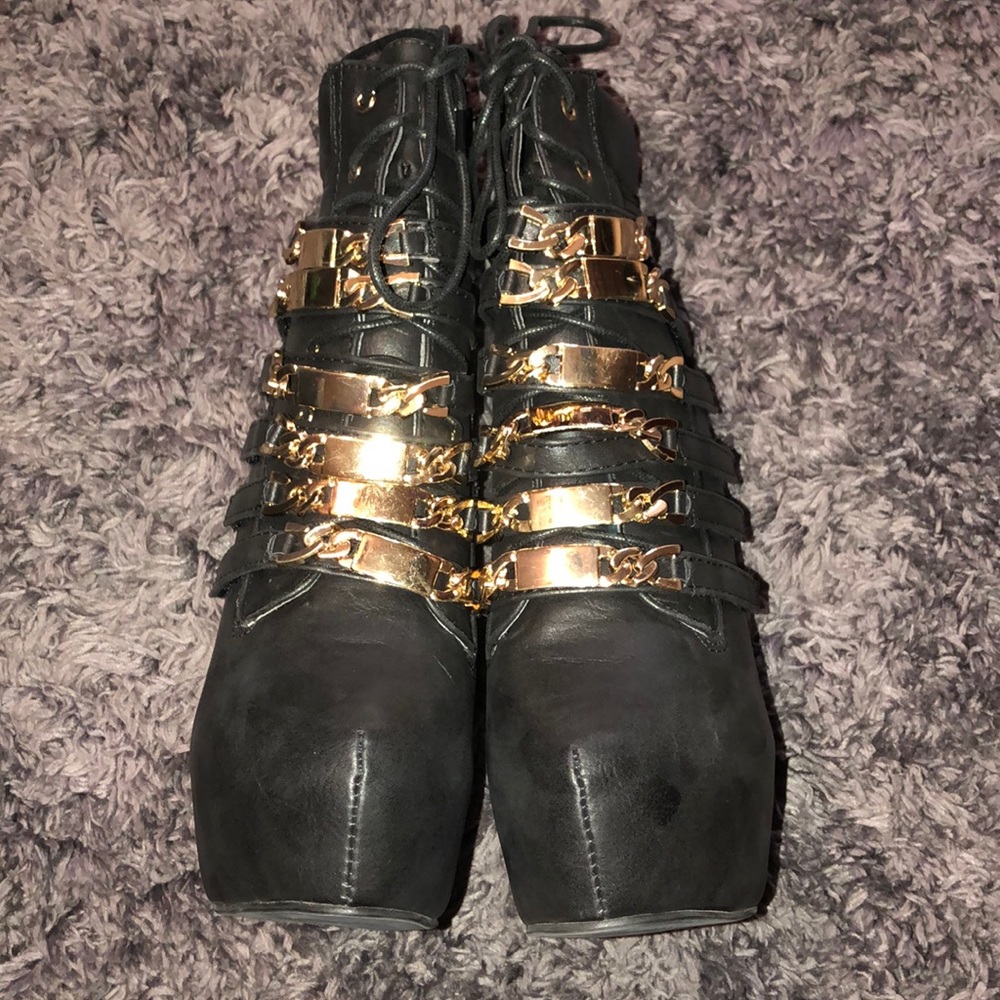 💰💰A.X.N.Y platform booties💰💰